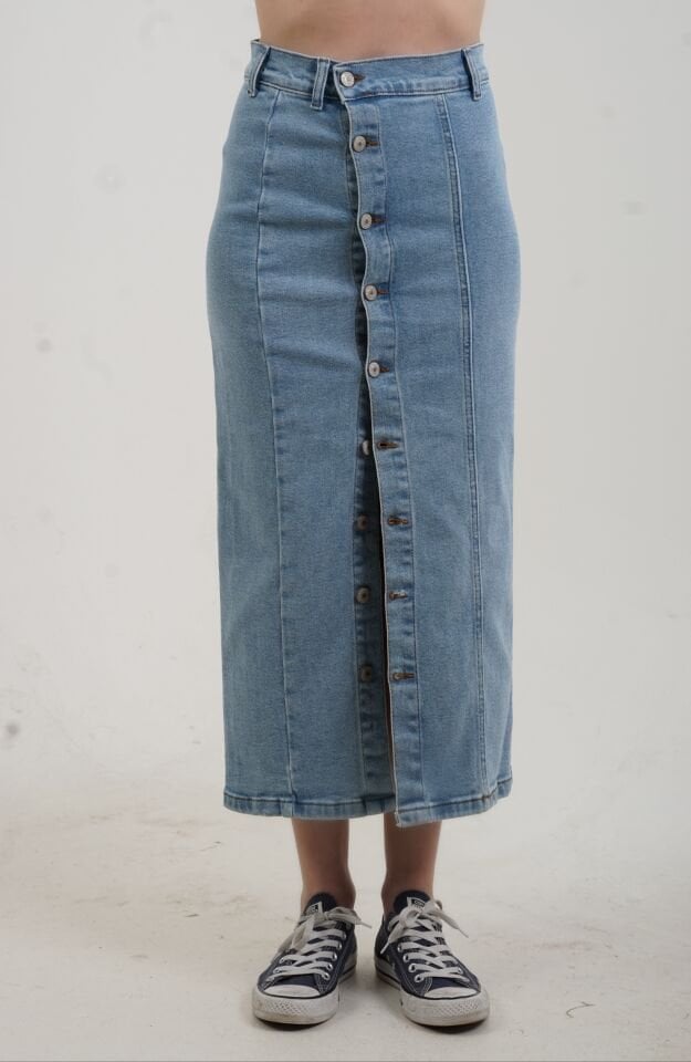 Mavi Önü Düğmeli Midi Boy Denim Etek