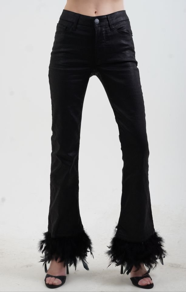 Paça Tüy Detay Pantolon