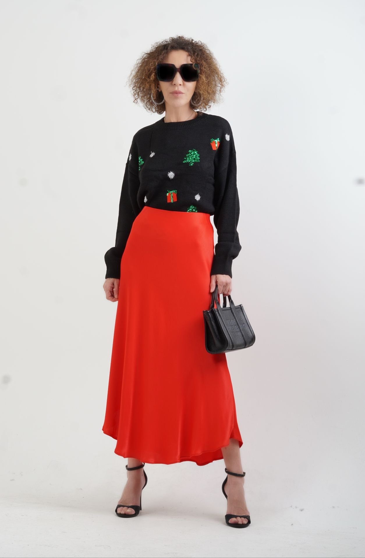 Kırmızı Saten Verev Etek