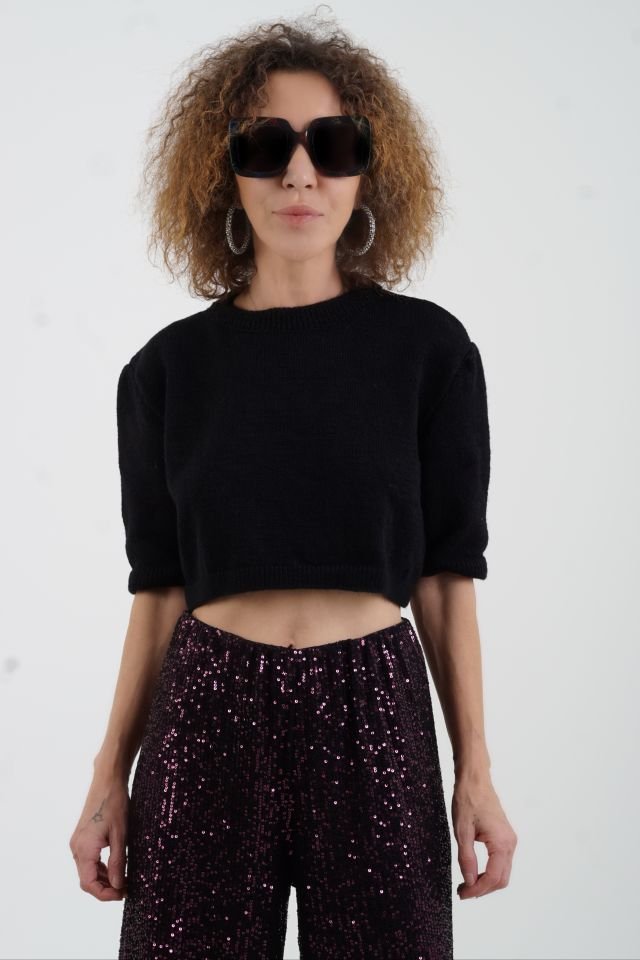 Siyah Yarım Kol Kısa Kazak