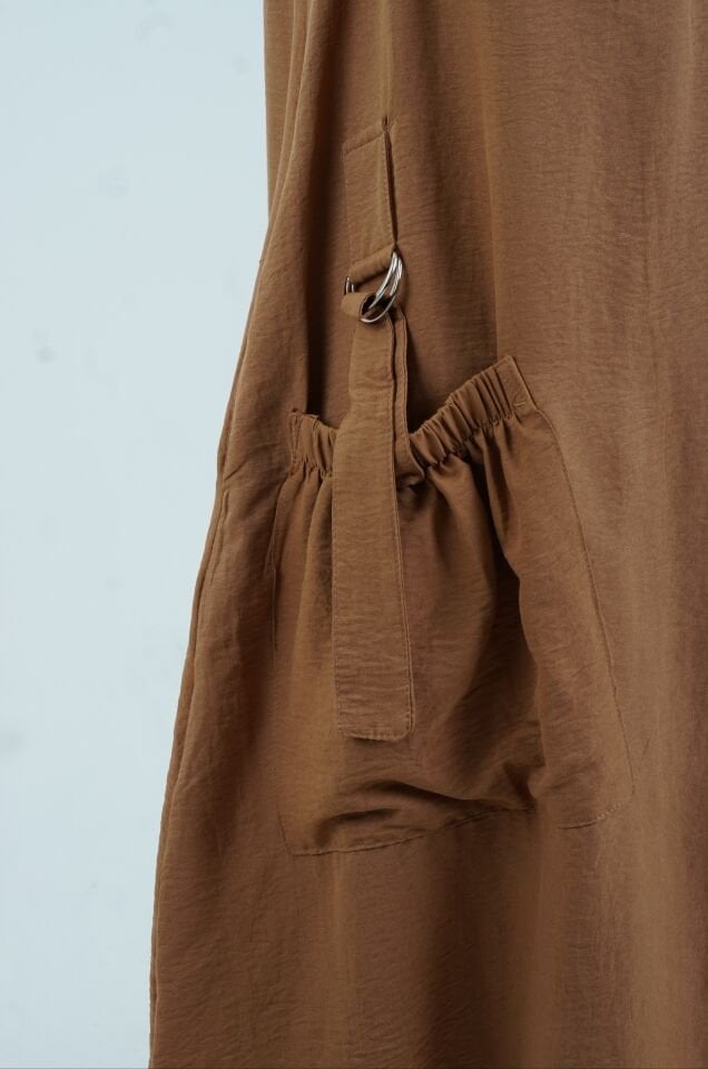 Camel Halka Detaylı Cepli Kolsuz Elbise