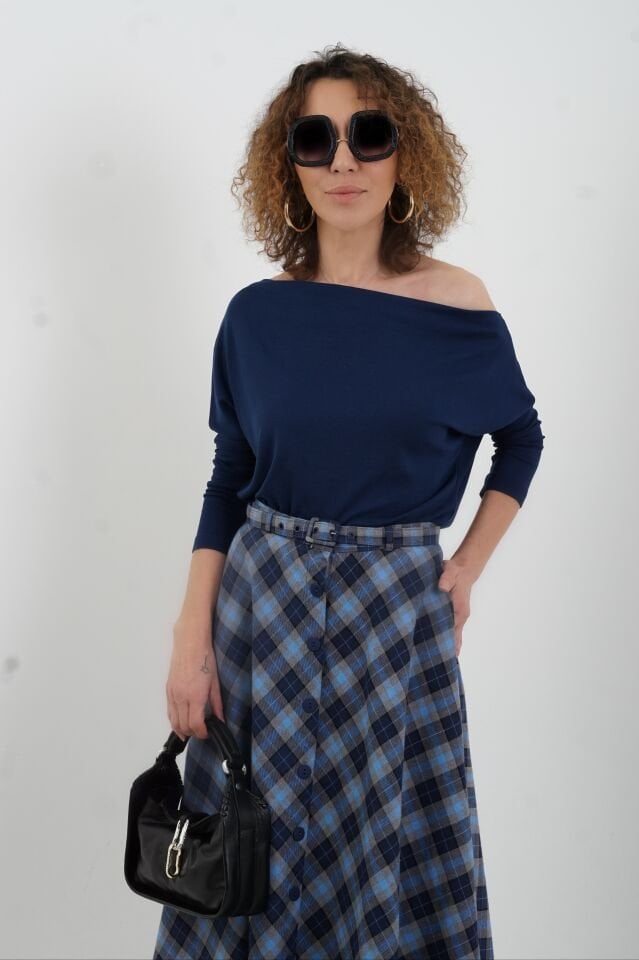 Lacivert Kayık Yaka Bluz