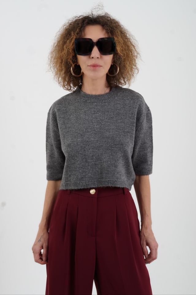 Gri Yarım Kol Kısa Kazak