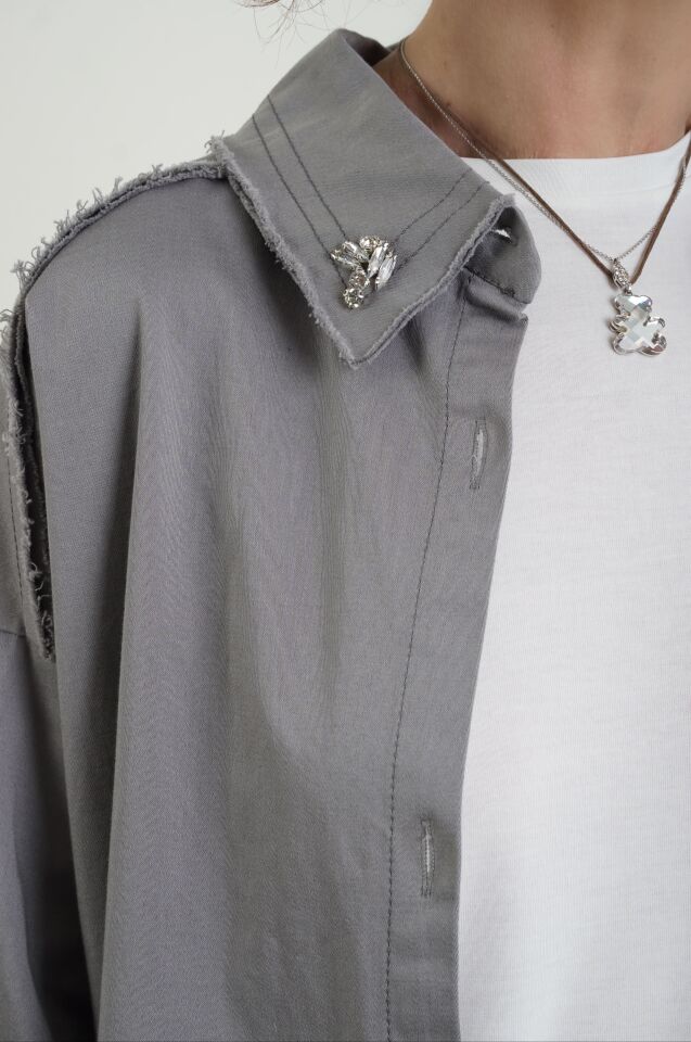 Gri Taşlı Uzun Ceket