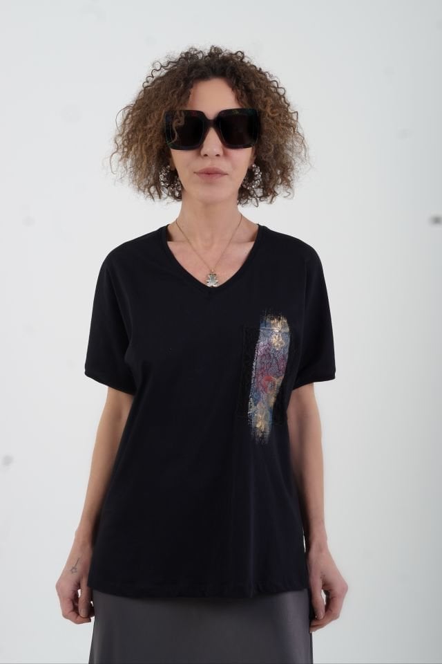 Siyah Renkli Varak Baskılı Tshirt