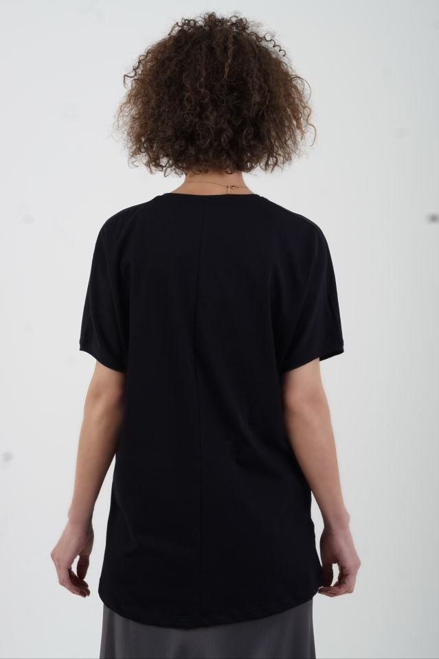 Siyah Renkli Varak Baskılı Tshirt