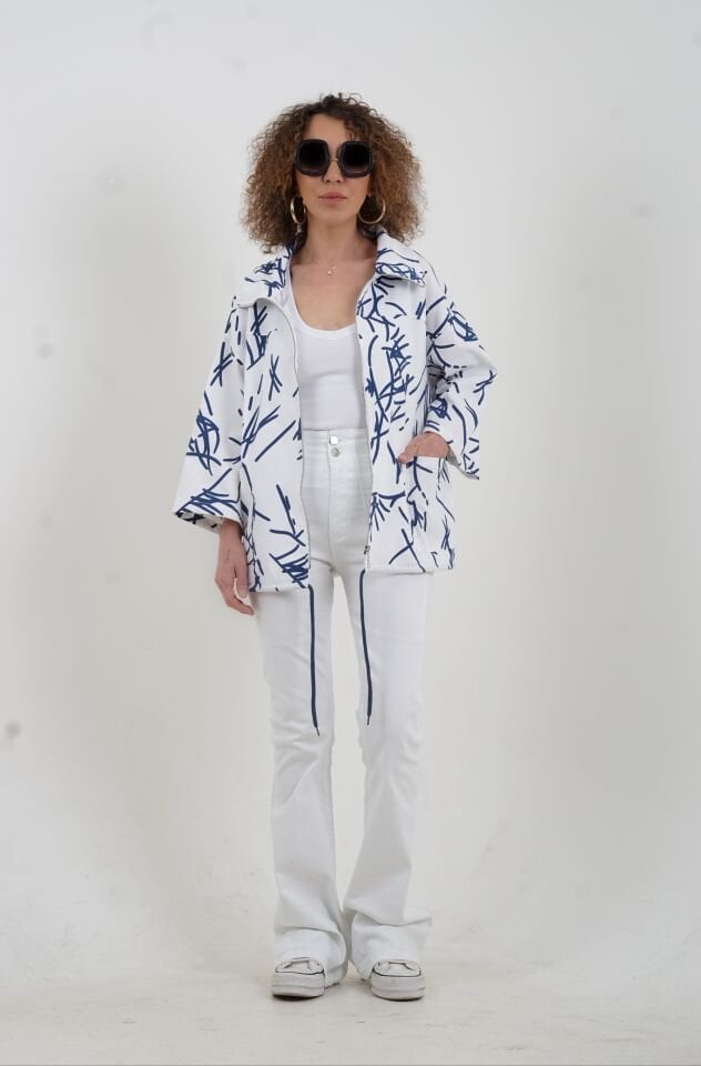 Beyaz Desenli Fermuarlı Mont