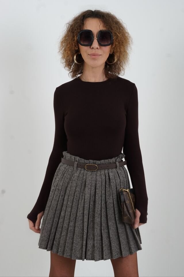 Bej Kemerli İçi Şort Astarlı Pileli Mini Etek