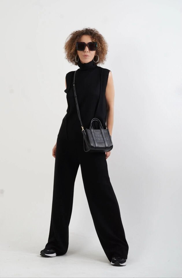 Siyah Triko Görünümlü Örme Pantolon