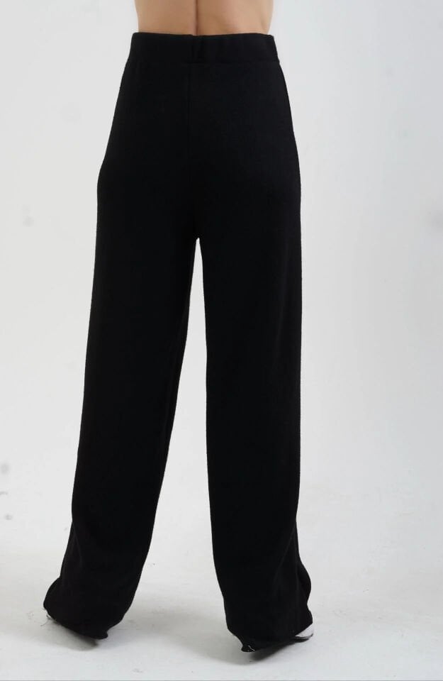 Siyah Triko Görünümlü Örme Pantolon