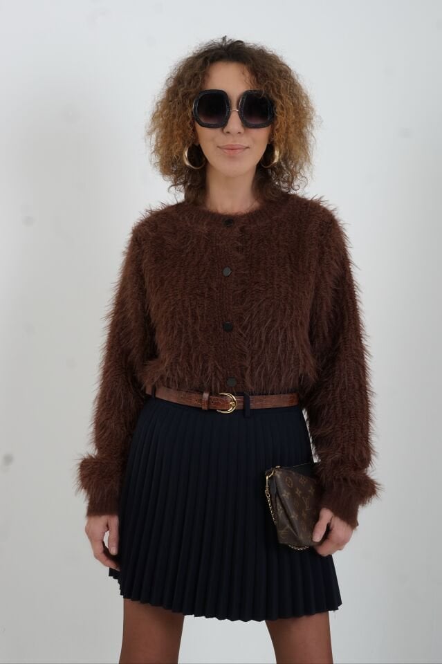 Kahve Sakallı Düğmeli Hırka