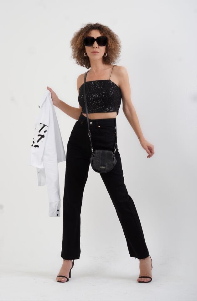 Siyah Paçası Dikişsiz Mom Fit Jean Pantolon