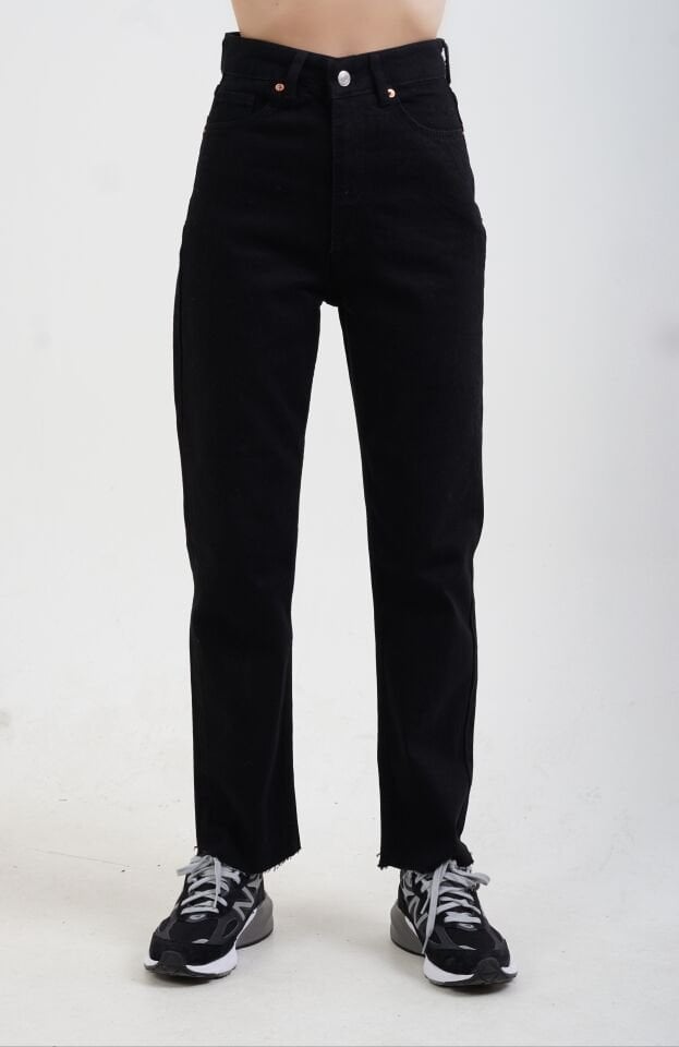 Siyah Paçası Dikişsiz Mom Fit Jean Pantolon