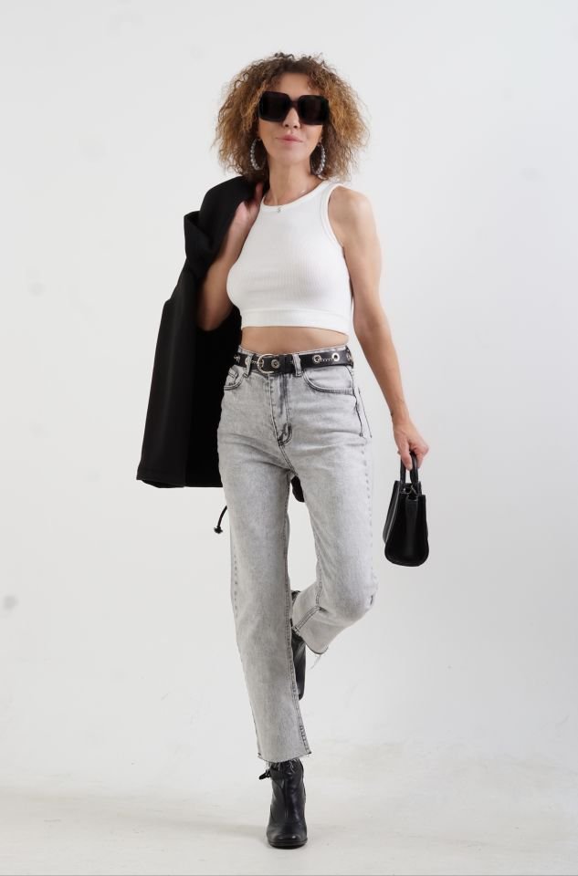 Gri Paçası Dikişsiz Mom Fit Jean Pantolon