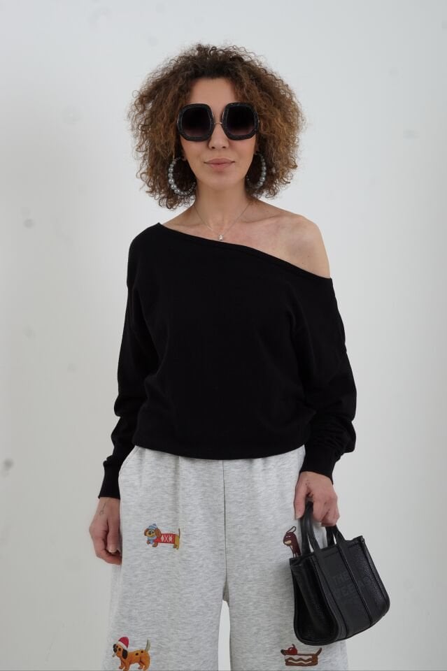 Siyah Tek Omuzu Düşük Kazak