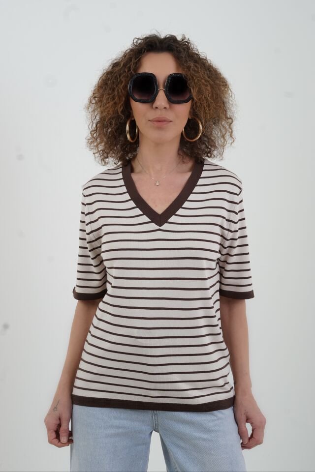 Kahve Bej V Yaka İnce Çizgili Kısa Kol Kazak