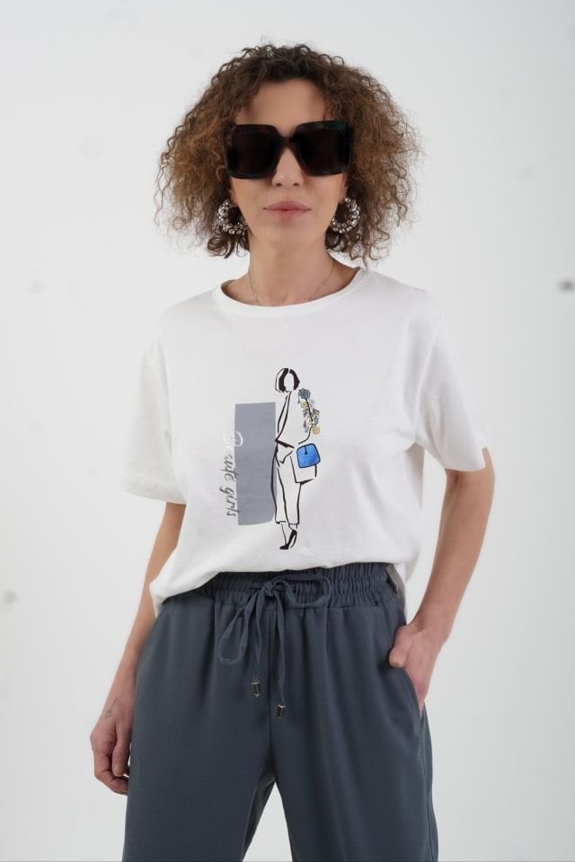 Ekru Çantalı Kız Baskılı Tshirt