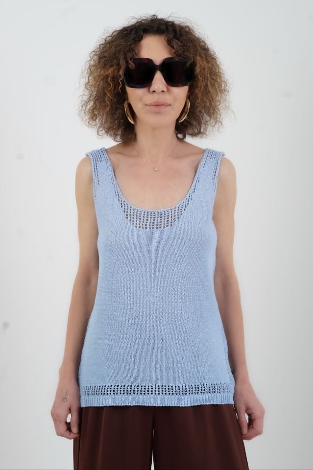 Mavi Delikli Triko Atlet