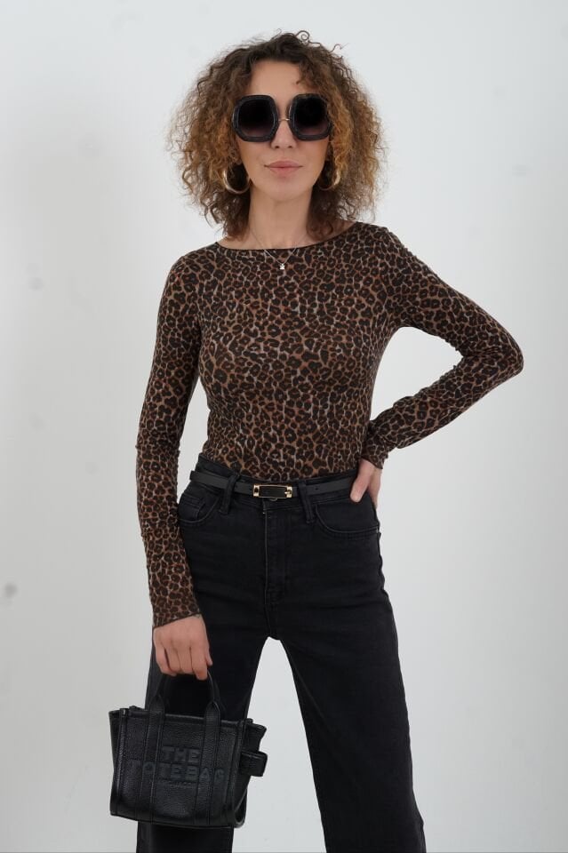 Leopar Desenli  Kayık Yaka Modal Kaşmir Bluz
