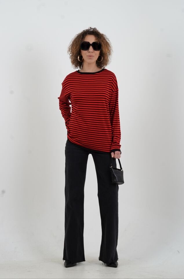 Kırmızı Siyah Bisiklet Yaka İnce Çizgili Kazak