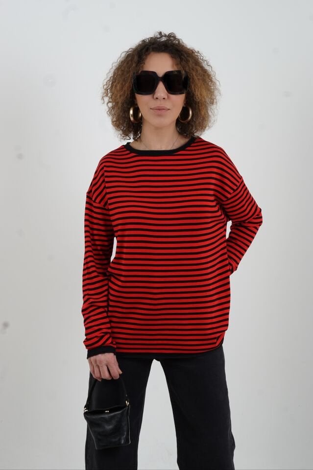 Kırmızı Siyah Bisiklet Yaka İnce Çizgili Kazak