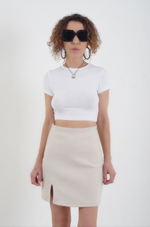 Beyaz O Yaka Crop Tshirt