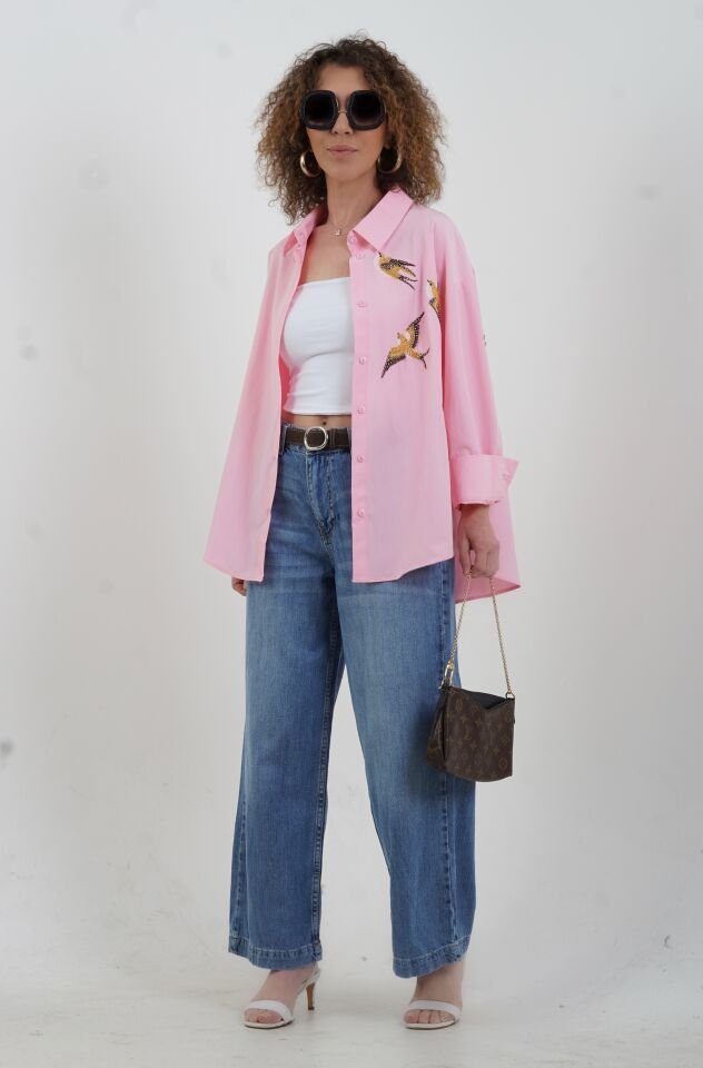 Pembe Kuş Nakışlı Gömlek