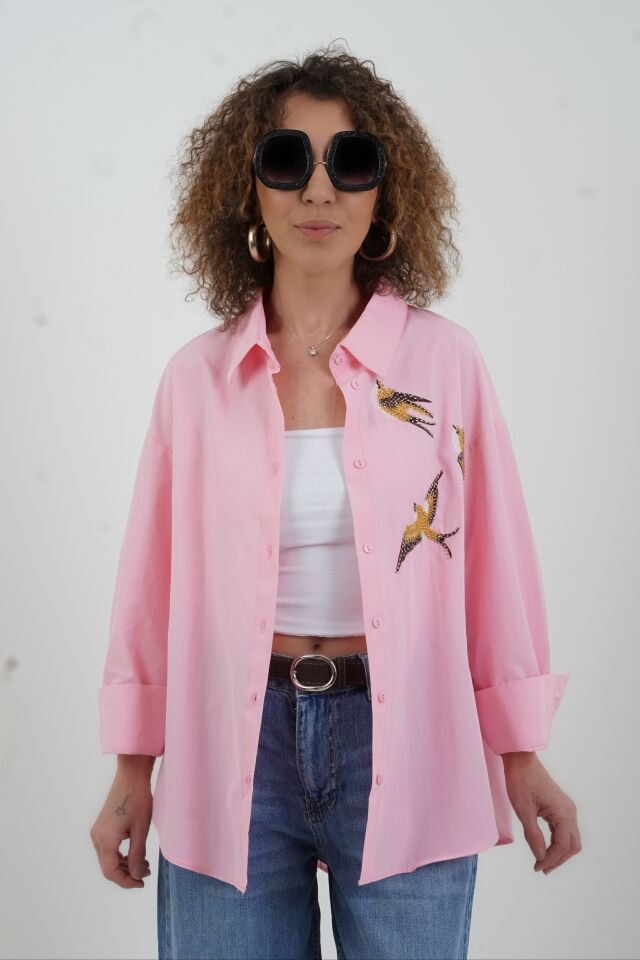 Pembe Kuş Nakışlı Gömlek