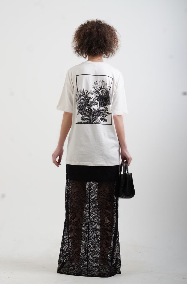 Krem Arkası Çiçek Baskılı Oversize Tshirt