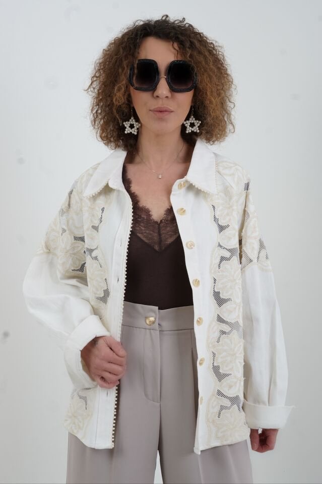 Krem Çiçek Nakışlı İthal Ceket