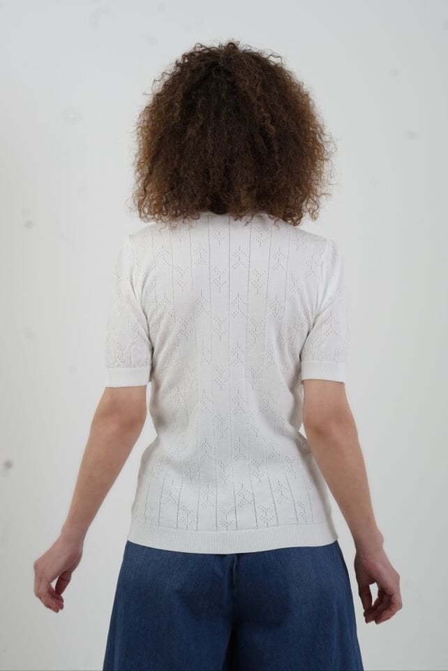 Ekru Çiçek Nakışlı Bisiklet Yaka Kazak