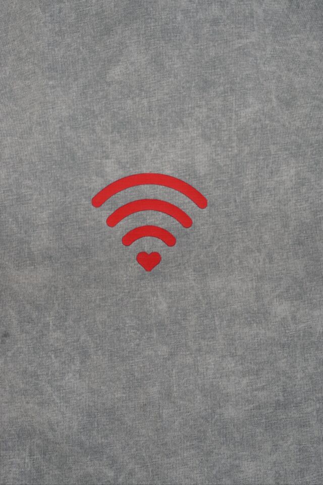 Gri Wifi Baskılı Soluk Efektli Oversize Tshirt