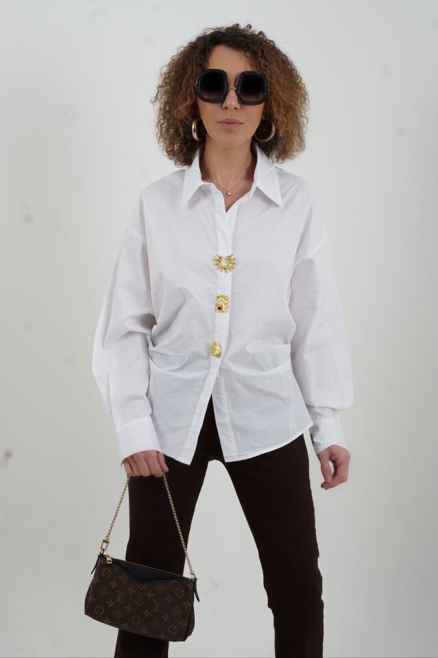 Beyaz Gold Broşlu İthal Gömlek