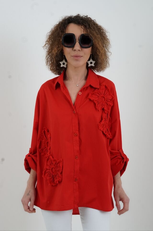 Kırmızı Çiçek Detaylı İthal Gömlek