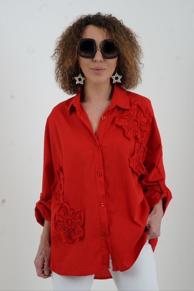 Kırmızı Çiçek Detaylı İthal Gömlek