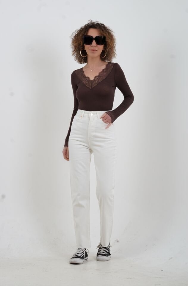 Ekru Paçası Dikişsiz Mom Fit Jean Pantolon