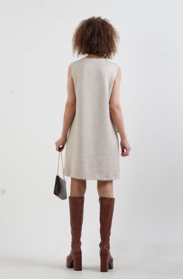 Bej Fiyonk Detaylı Triko Görünümlü Örme Elbise