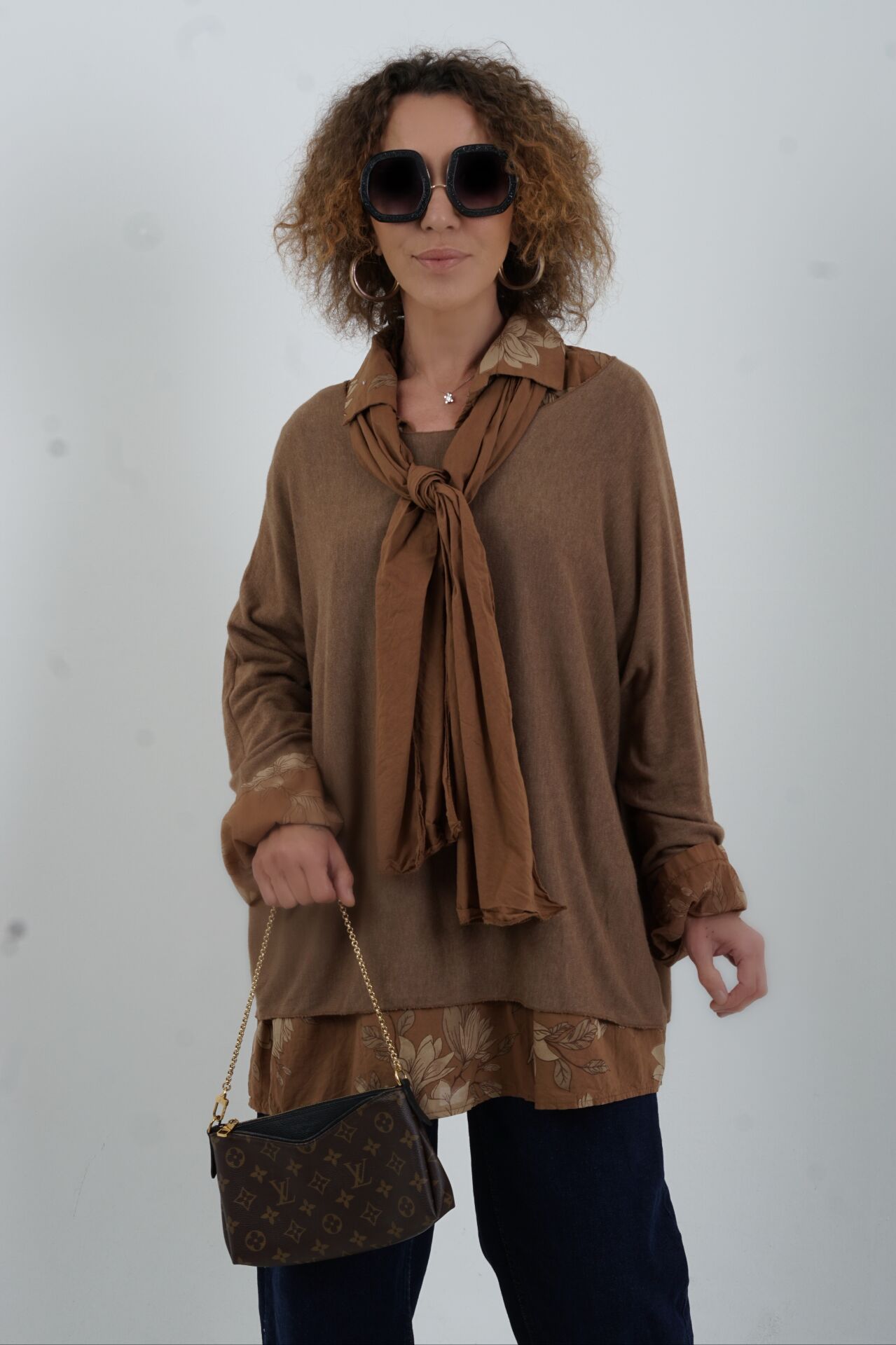 Camel Fular Gömlek Triko Üçlü Takım