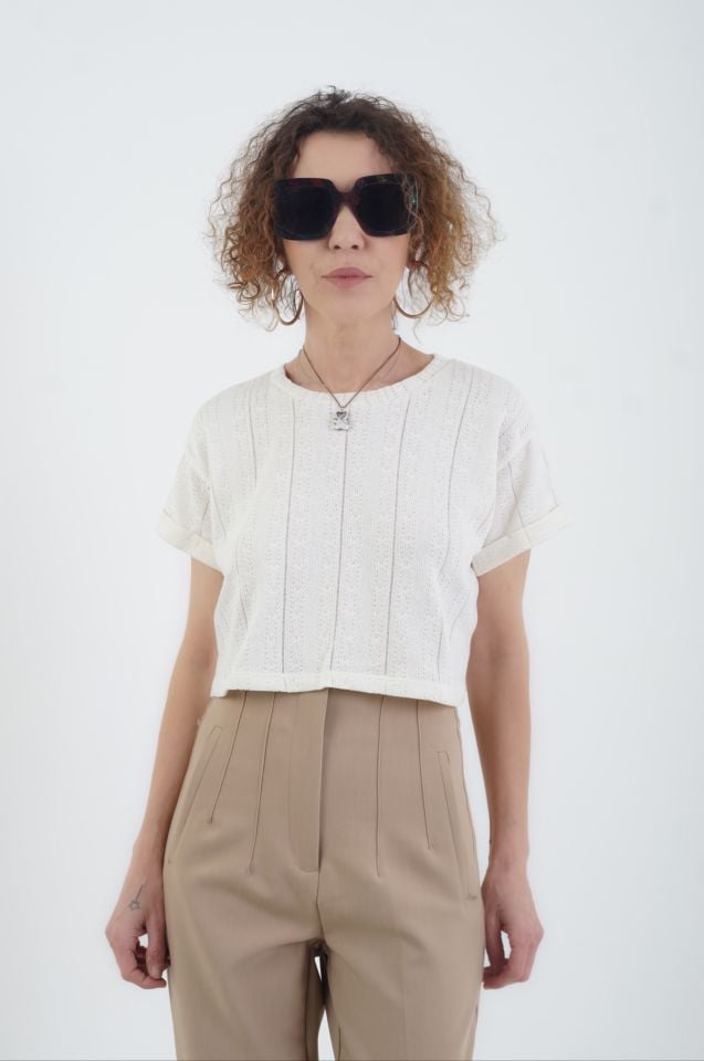 Krem Ajur Desenli Crop Bluz