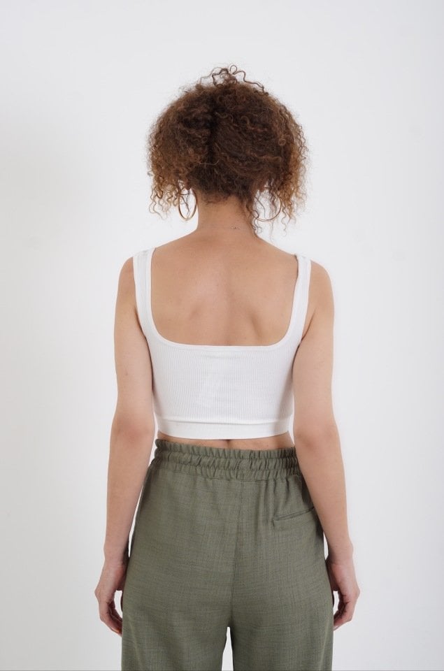 Beyaz Askılı Crop Top