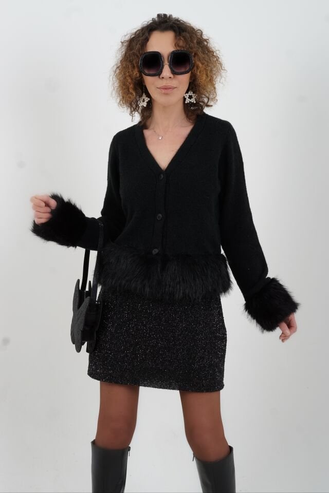 Siyah Suni Kürk Detaylı Hırka