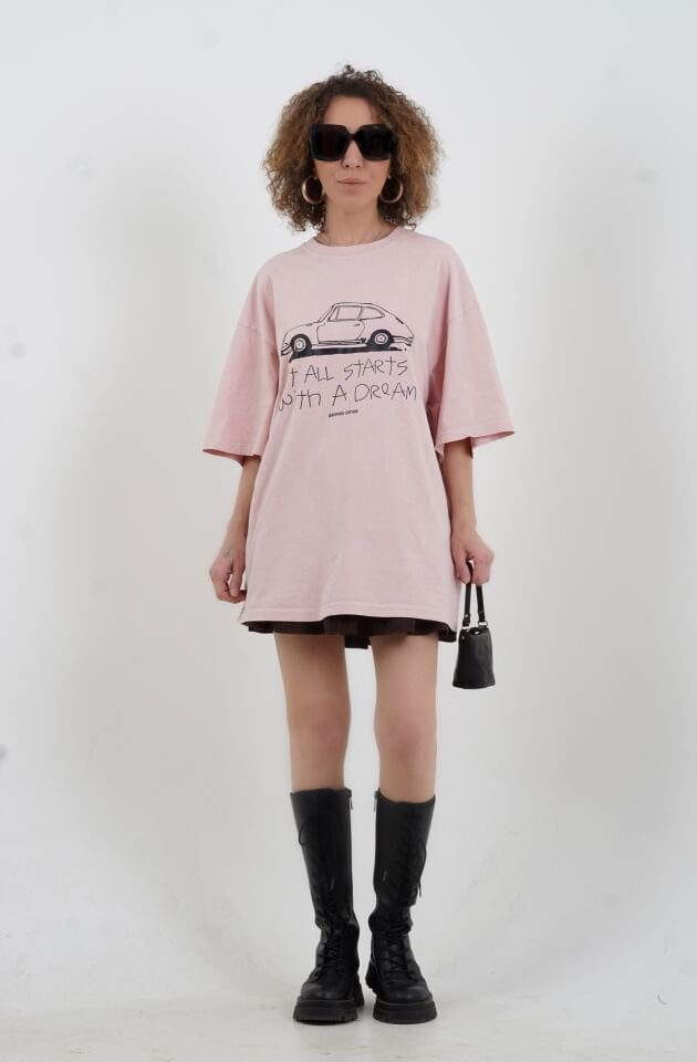 Pudra Çizgi Araba Baskılı Soluk Efektli Oversize Tshirt
