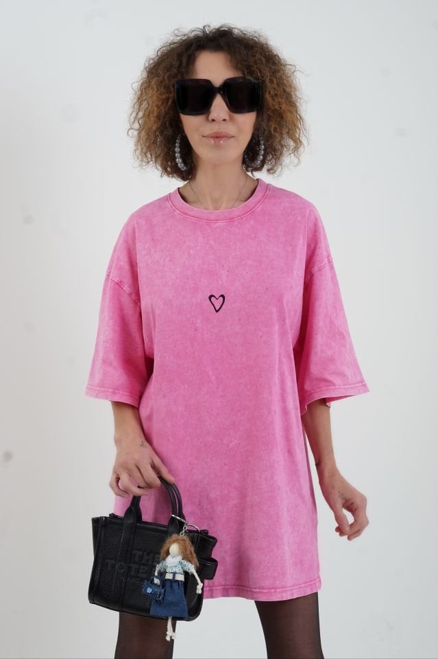Pembe Kalp Baskılı Laser Cut Soluk Efektli Oversize Tshirt
