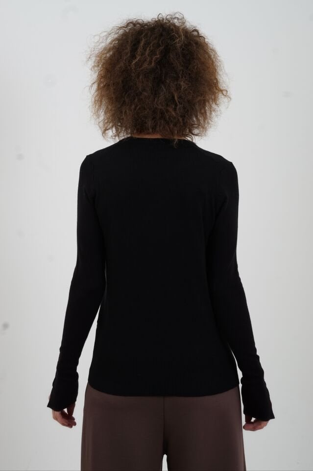 Siyah O Yaka Kolu Droplu Kazak