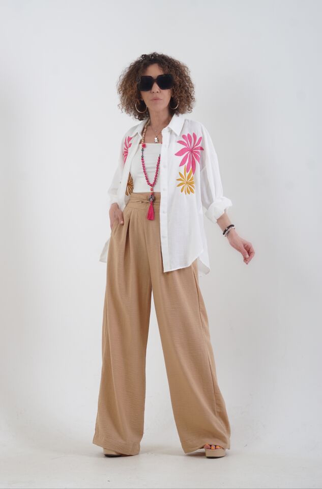 Beyaz Çiçek Nakışlı Oversize Gömlek
