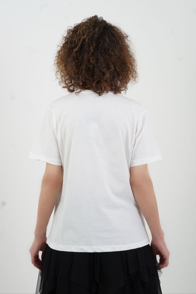 Ekru Taşlı İncili Balık Figürlü Tshirt