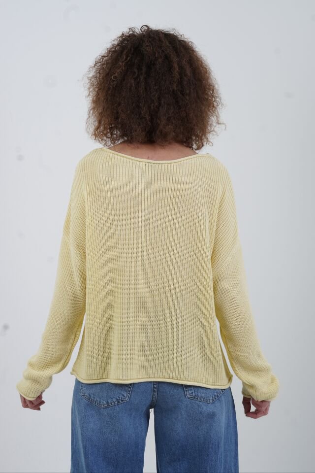 Açık Sarı Kayık Yaka Basic Triko Kazak