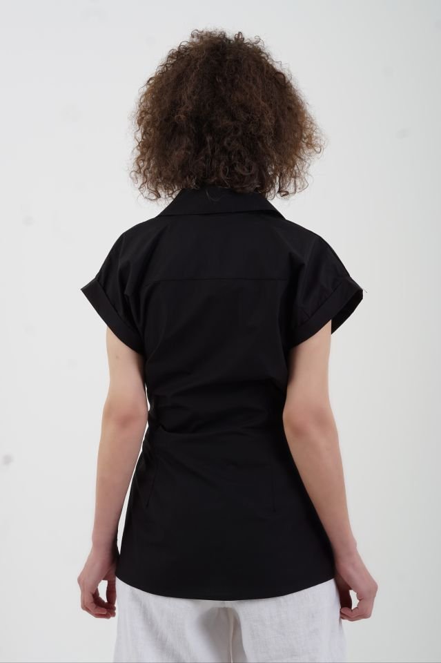 Siyah Önden Bağlamalı Gömlek