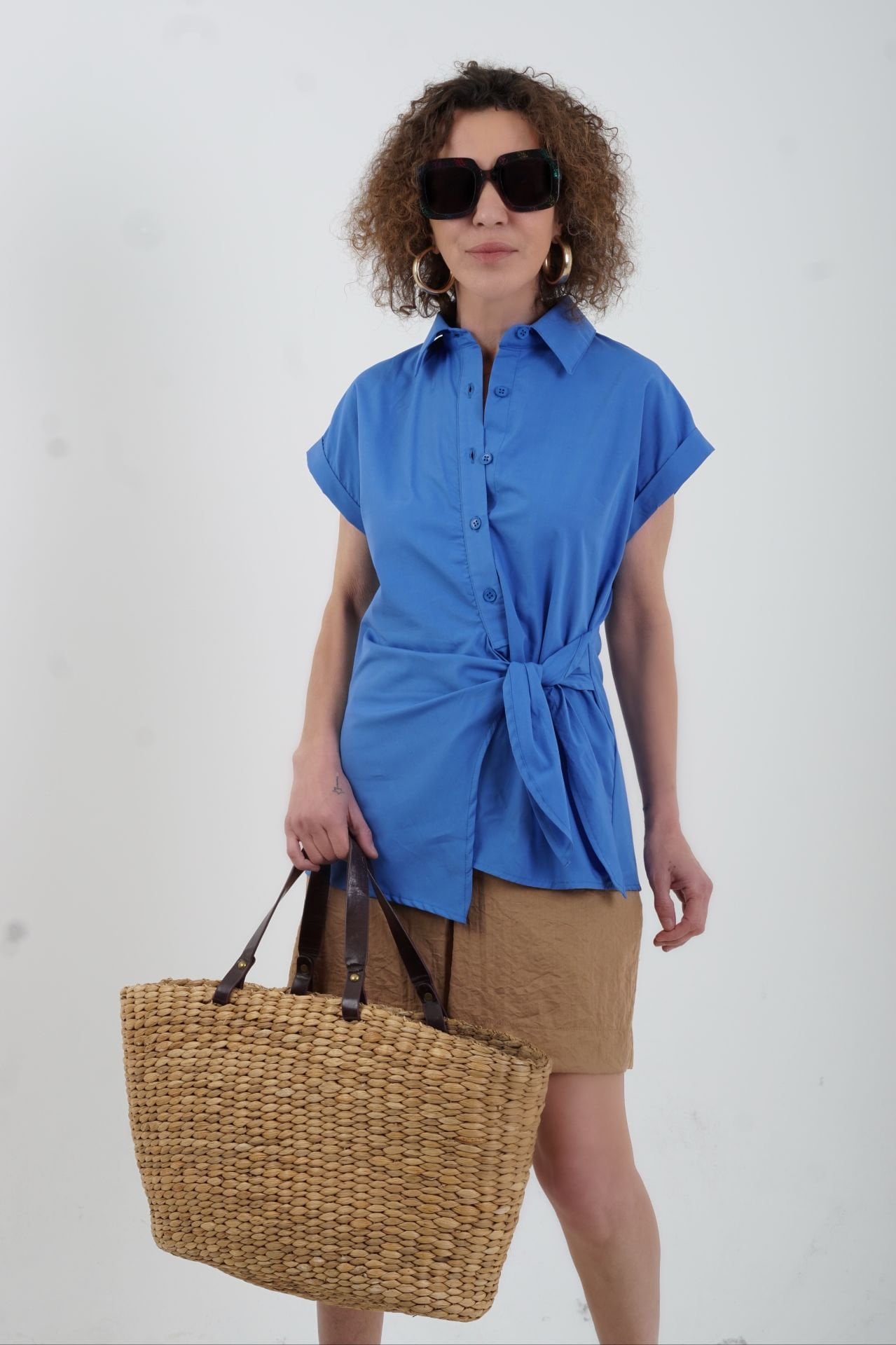 Saks Mavi Önden Bağlamalı Gömlek