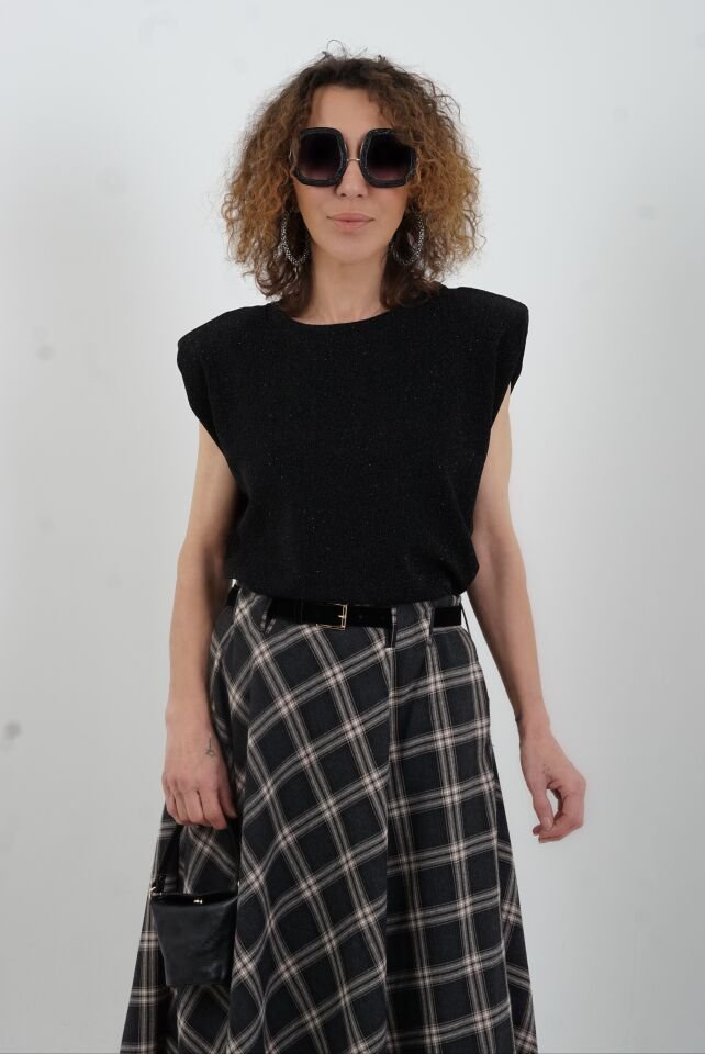 Gümüş Droplu Vatkalı Sıfır Kol Simli Bluz